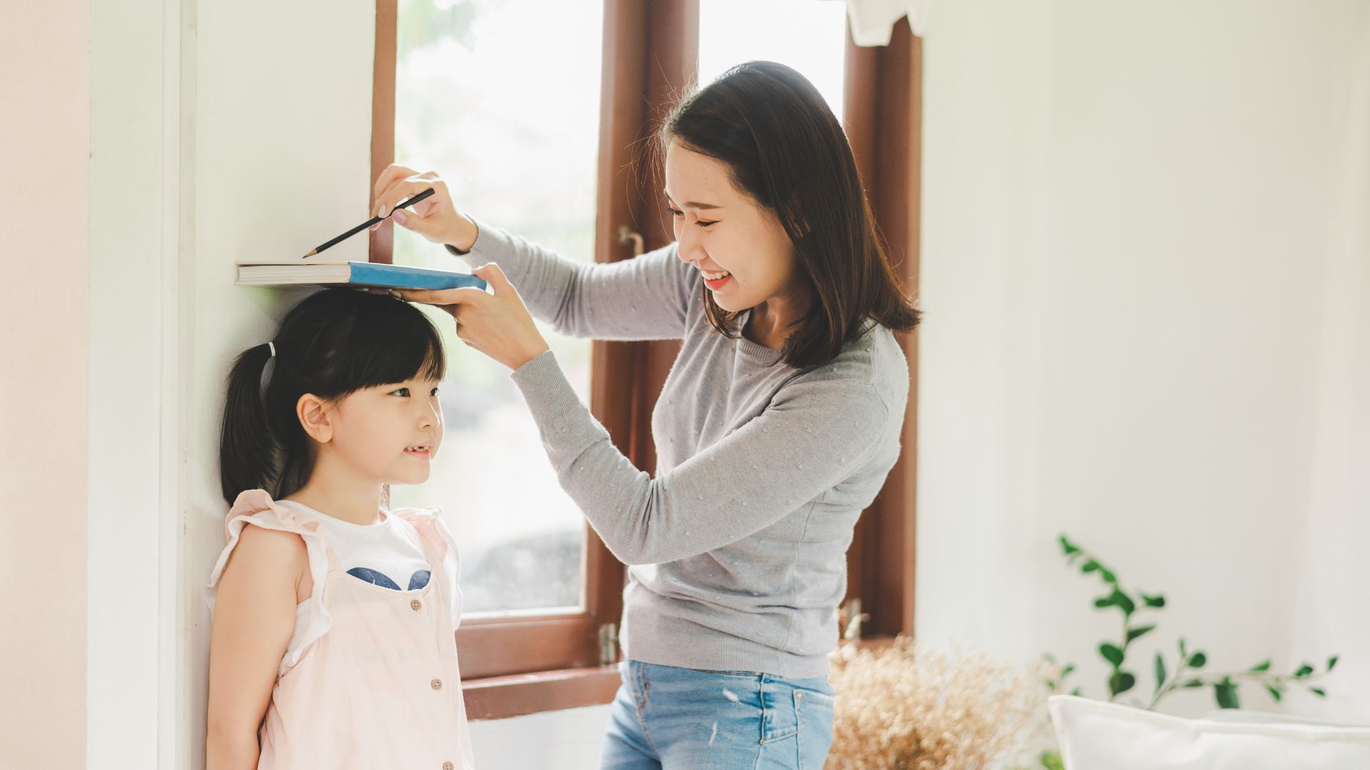 Sự phát triển nhanh về chiều cao và cân nặng là nguyên nhân phổ biến khiến da bị rạn ở tuổi dậy thì