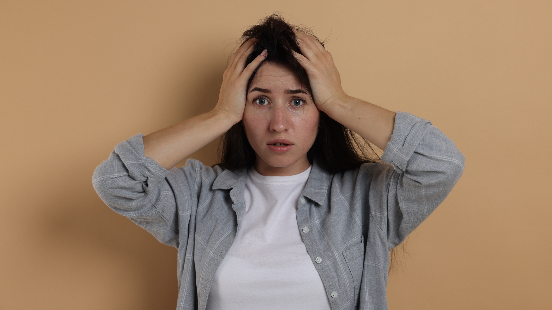 Khi bị đánh thức đột ngột trong trạng thái mộng du, người bệnh có thể rơi vào tình trạng rối loạn ý thức tạm thời