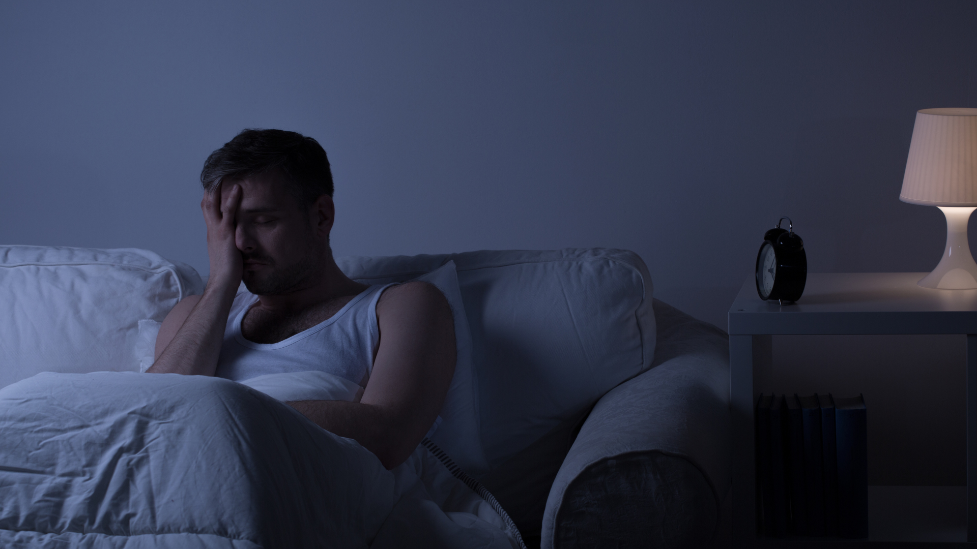 Tắm khuya dễ gây chóng mặt và choáng váng