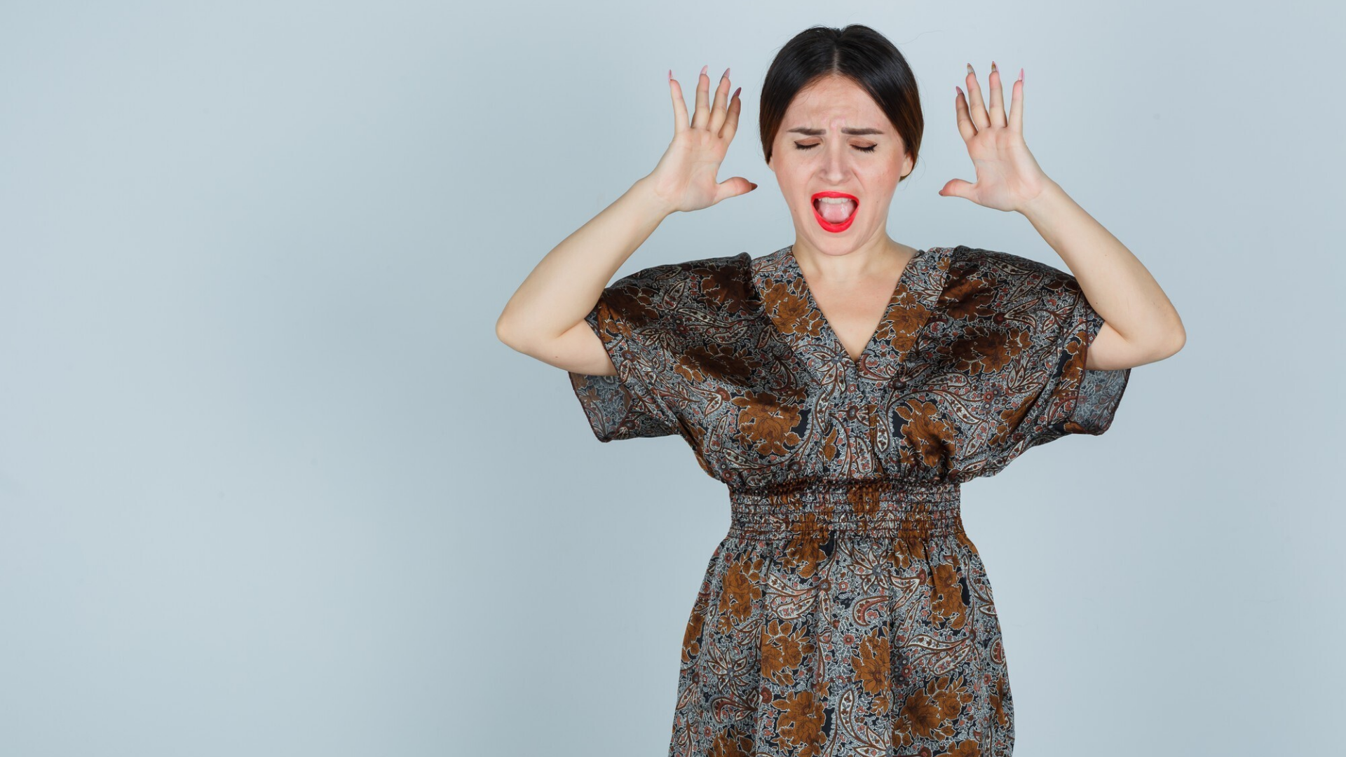 Nhiều phụ nữ tiền mãn kinh trở nên dễ cáu gắt và nhạy cảm hơn bình thường