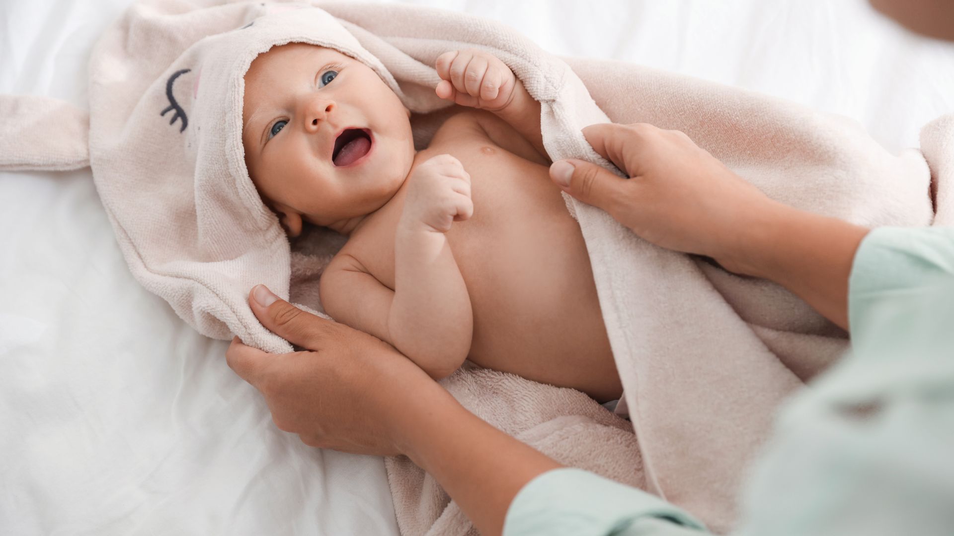 Tắm đúng cách giúp bé cảm thấy dễ chịu và ngủ ngon hơn