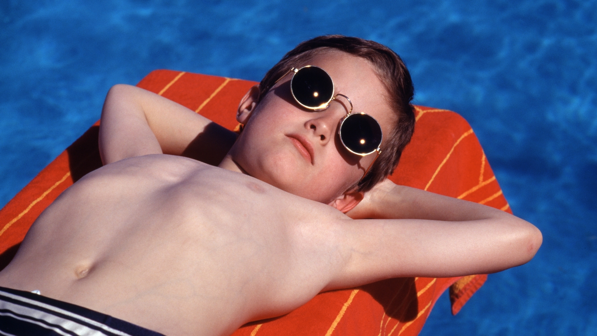 Thời gian lý tưởng để tắm nắng là trong khoảng từ 7 giờ 30 đến trước 9 giờ sáng