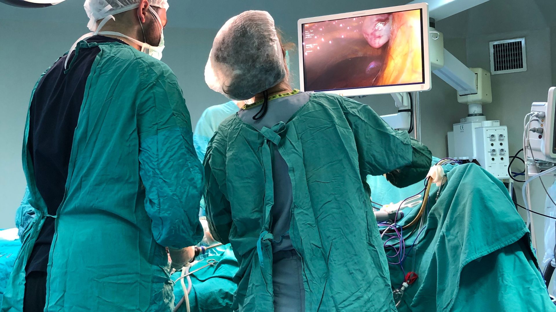 Tán sỏi mật: Phương pháp điều trị ít xâm lấn và hiệu quả cho bệnh nhân sỏi đường mật 3