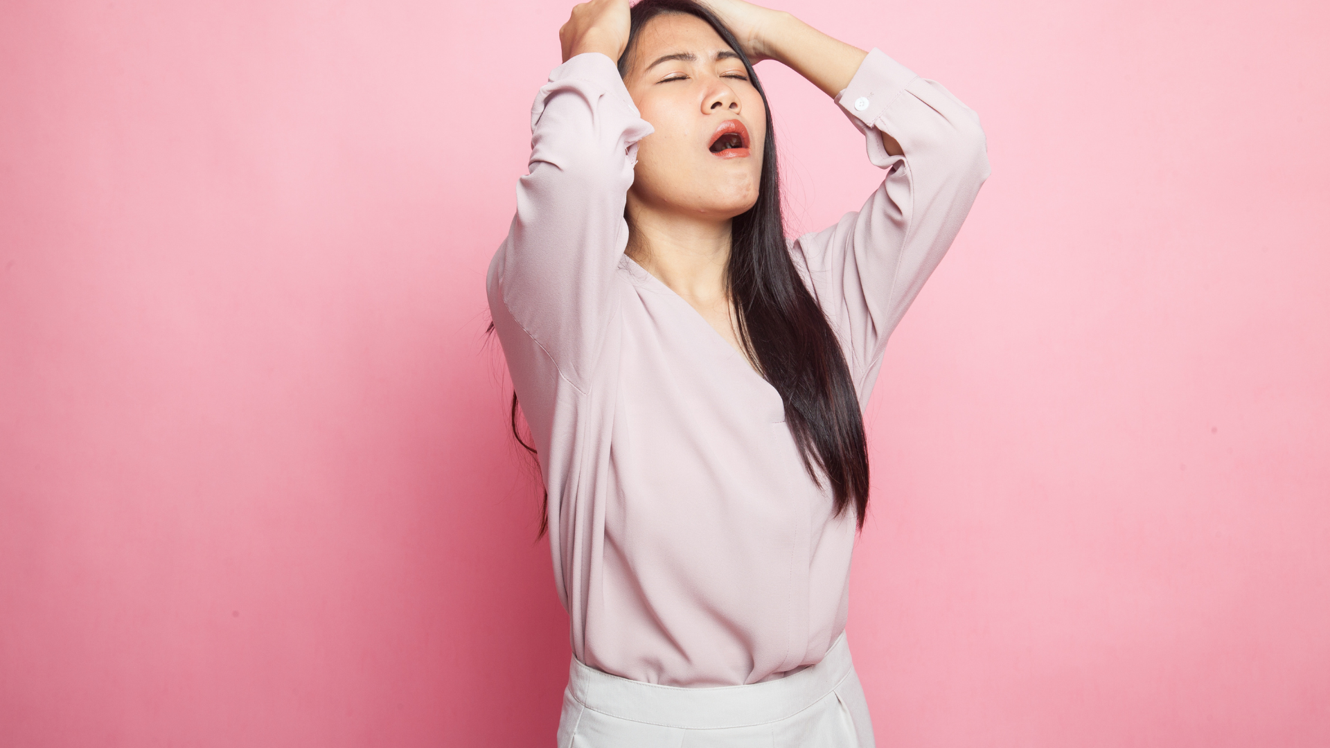 Căng thẳng và stress kéo dài có thể là nguyên nhân khiến nữ giới bị tăng cân đột ngột