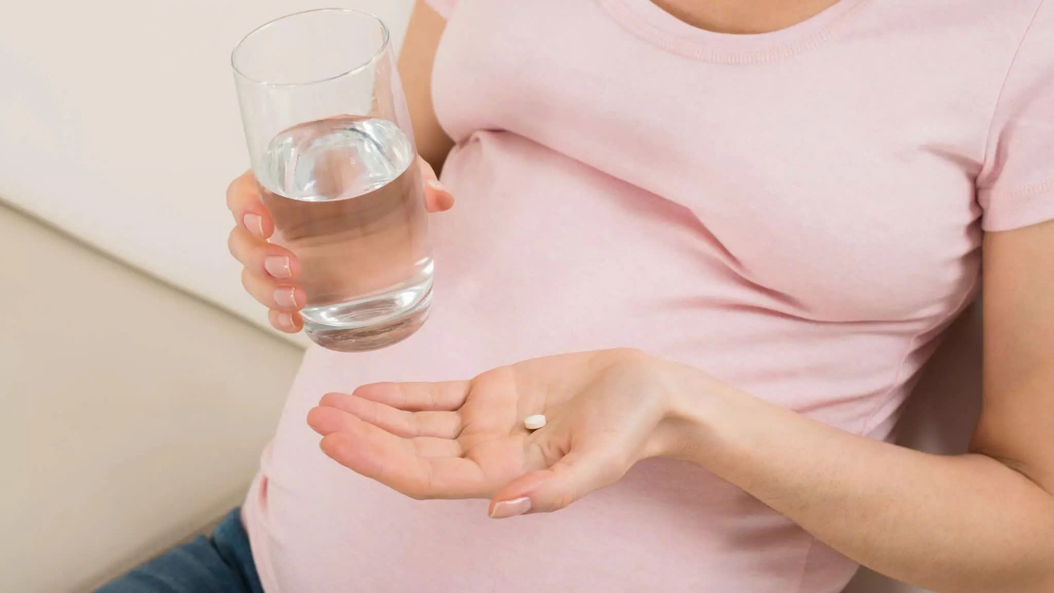 Liên tục theo dõi và sử dụng thuốc hạ áp đều đặn