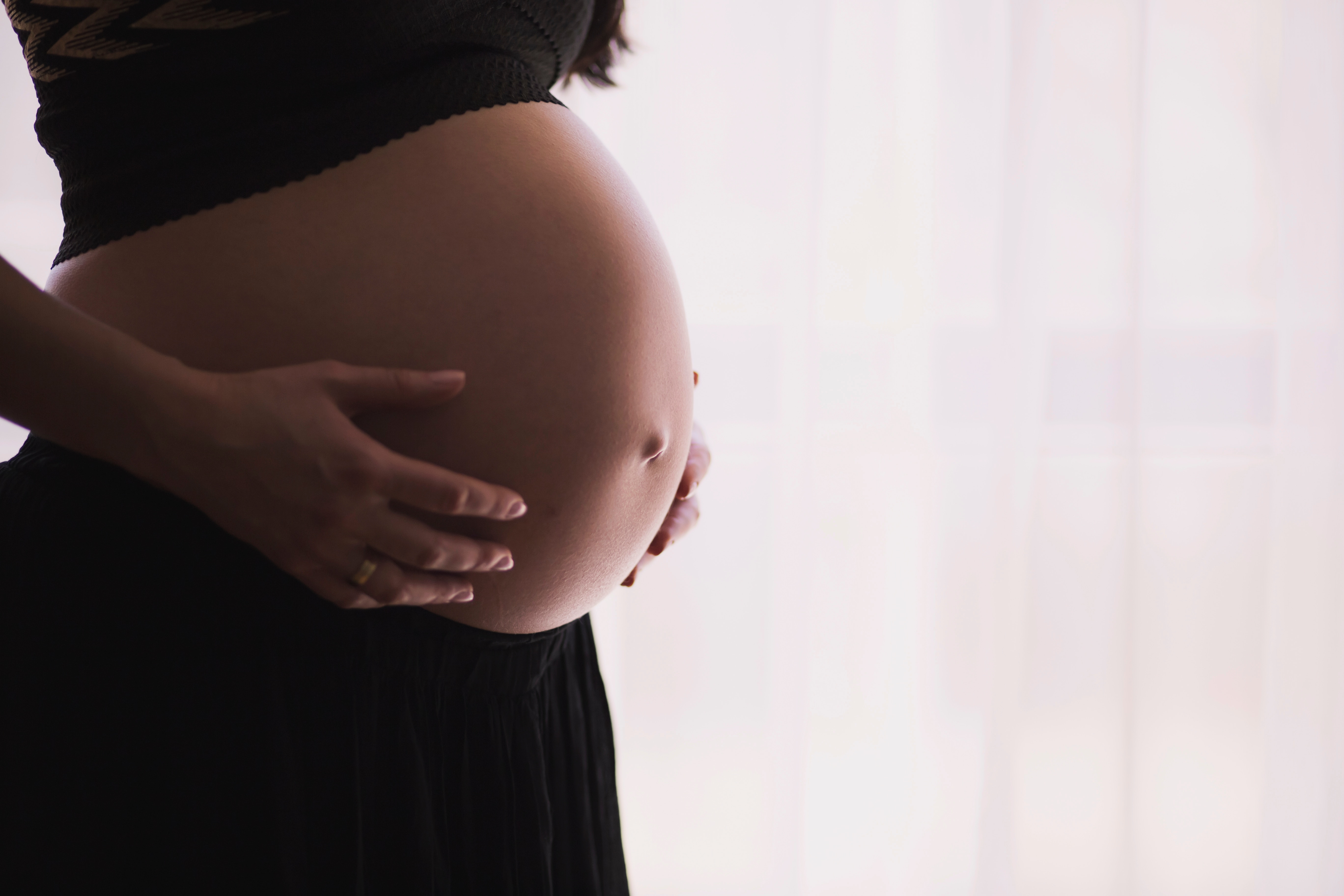 Thai 34 tuần là mấy tháng? Cách chăm sóc mẹ bầu 34 tuần 2