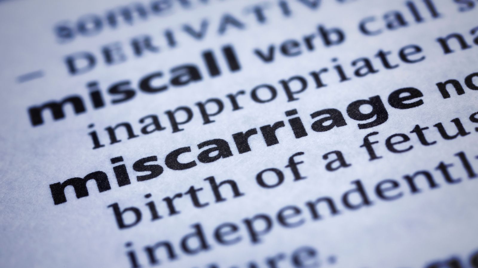 Thai ngừng phát triển bao lâu thì ra máu âm đạo là băn khoăn của nhiều mẹ bầu