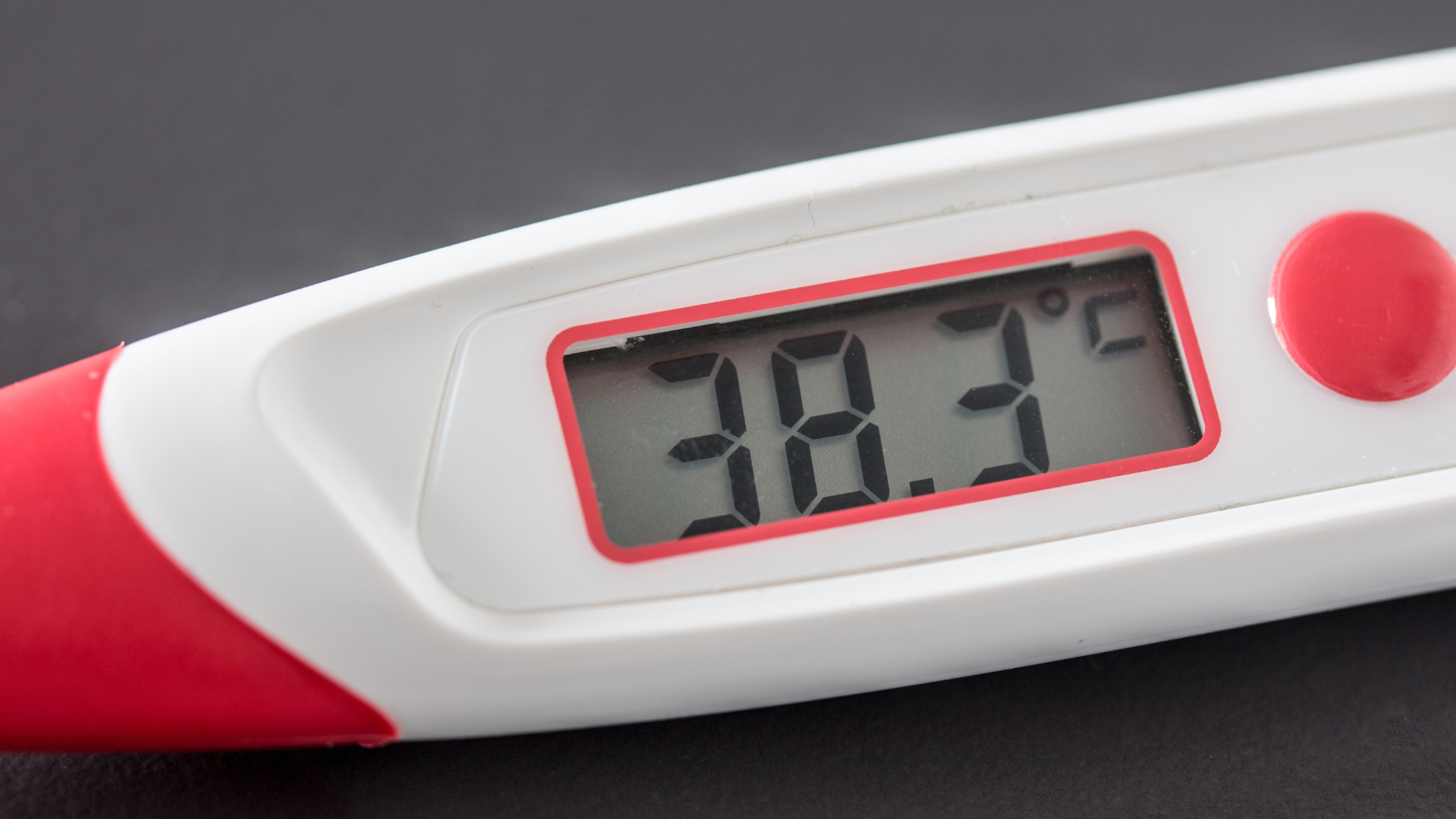 Chỉ khi vượt ngưỡng 38 độ C, hệ miễn dịch mới kích hoạt mạnh mẽ phản ứng sốt để chống lại tác nhân gây bệnh