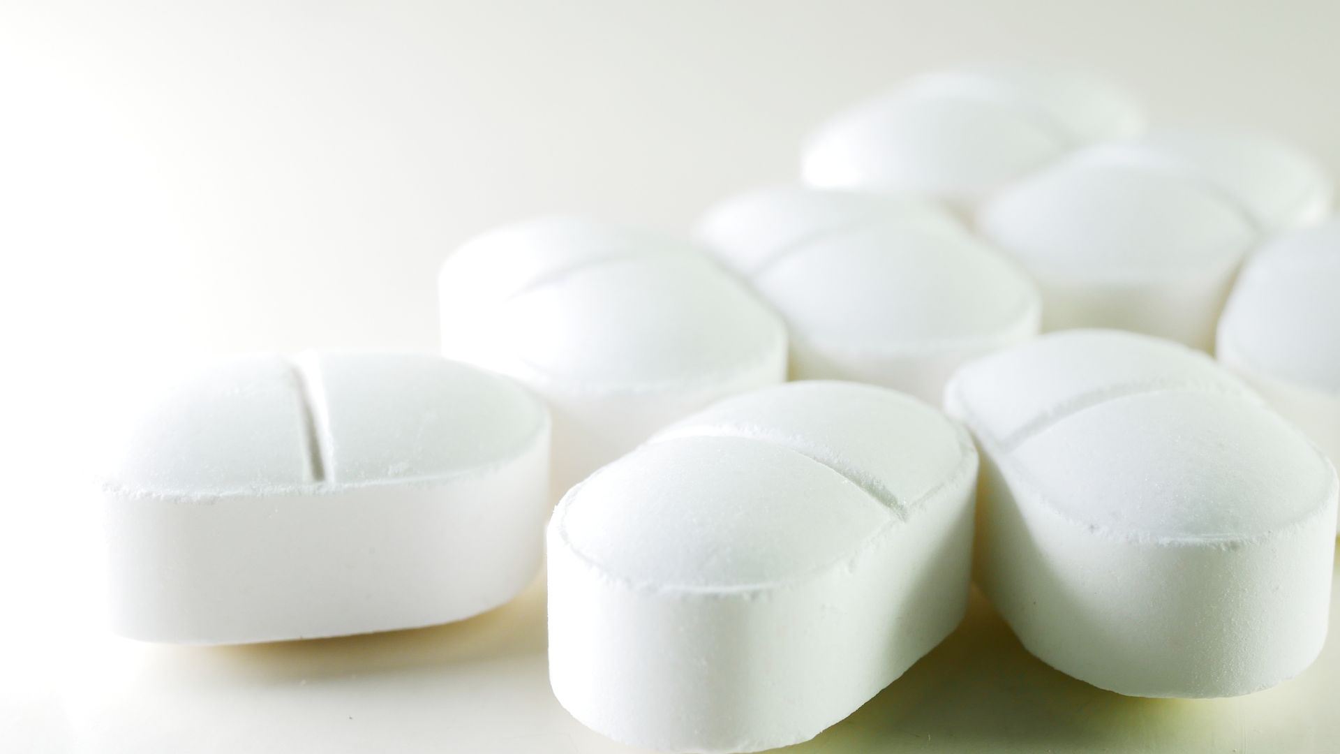 Thuốc giảm đau được sử dụng trong điều trị tình trạng thay đổi sợi bọc của tuyến vú