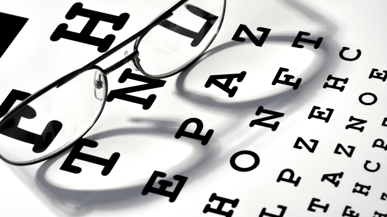 Thị lực 2/10 là cận bao nhiêu độ?