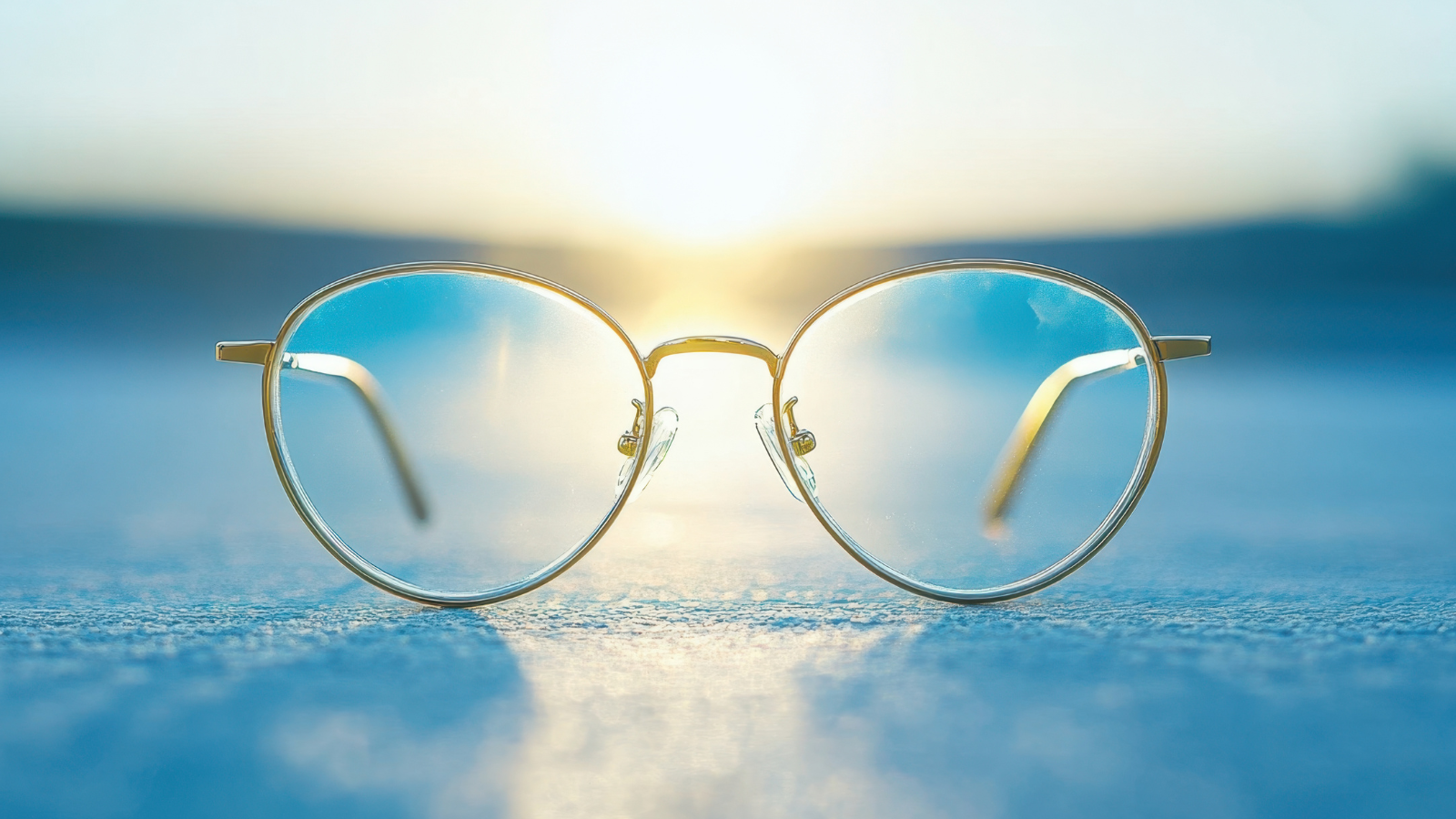 Nếu mắt nhìn rõ và thoải mái, bạn không nhất thiết phải đeo kính liên tục