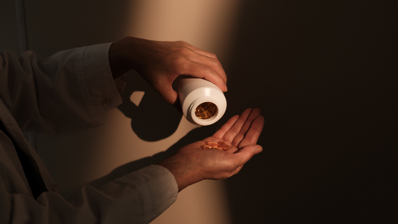 Người cao tuổi và phụ nữ mang thai có nhu cầu canxi cao hơn bình thường