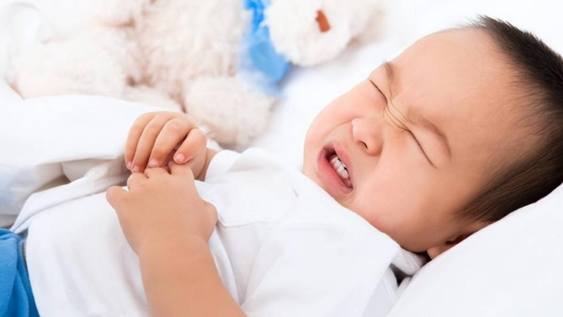 Khi thoát vị bẹn ở trẻ không được điều trị sớm, nguy cơ tắc ruột và nhiễm trùng có thể xảy ra