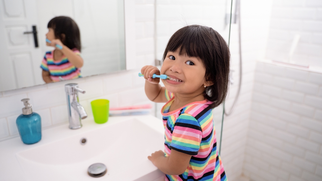 Thứ tự mọc răng của bé: Bố mẹ cần biết để chăm sóc đúng cách 5