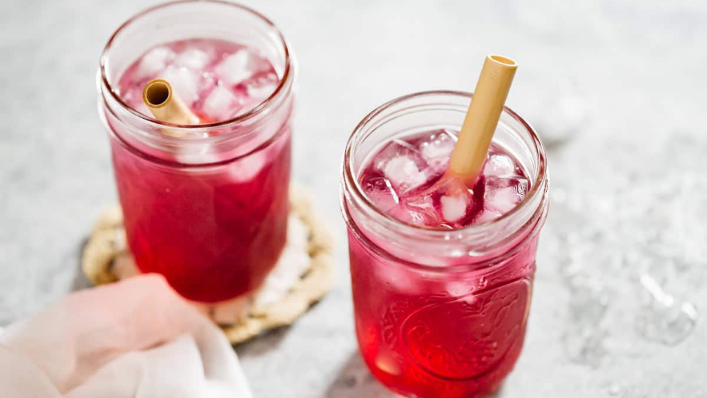 thuc-hu-viec-uong-la-tia-to-truoc-khi-tiem-phong-va-nhung-luu-y 3.png