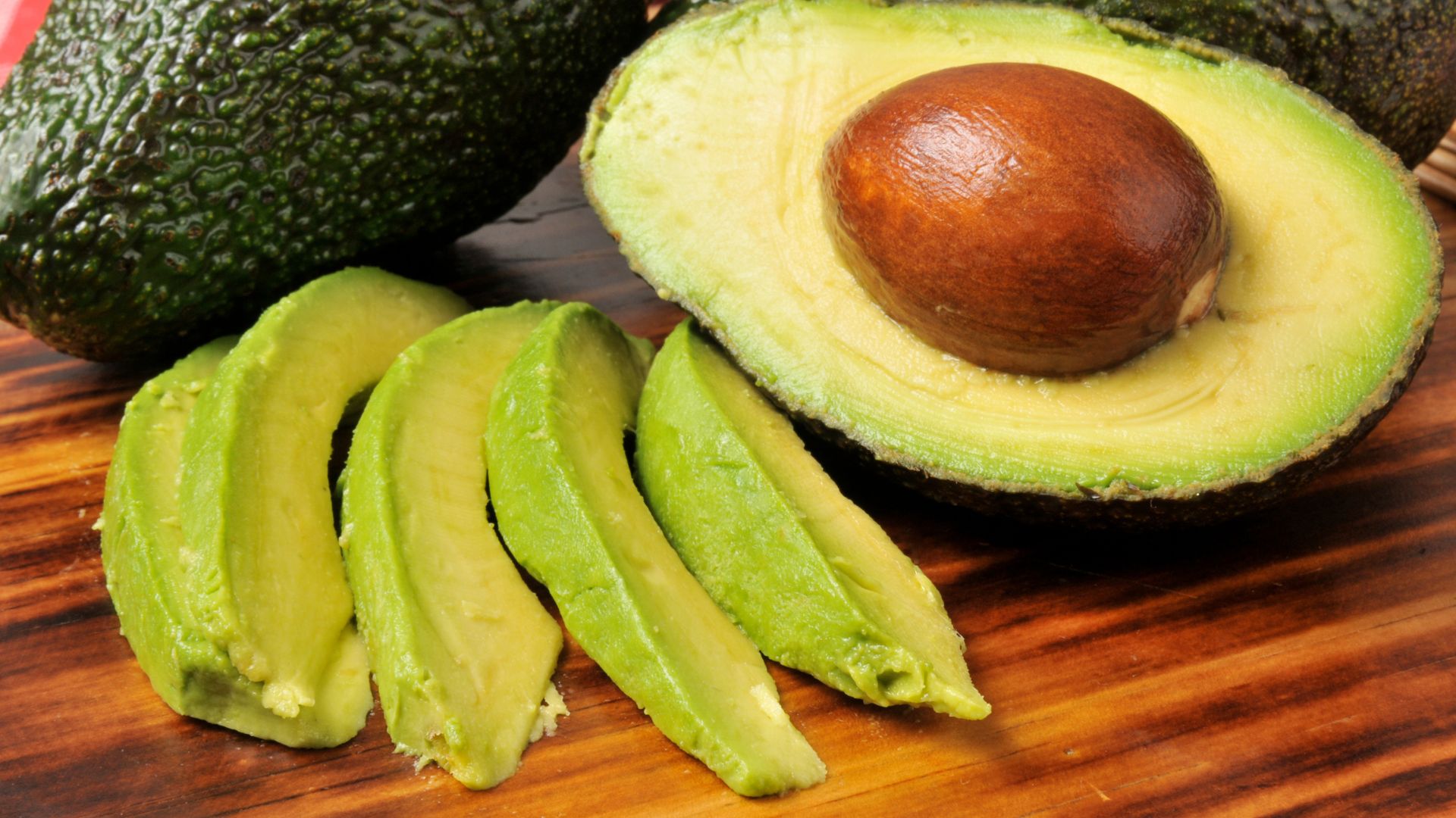 Ăn bơ đúng cách giúp đào thải mỡ nội tạng hiệu quả