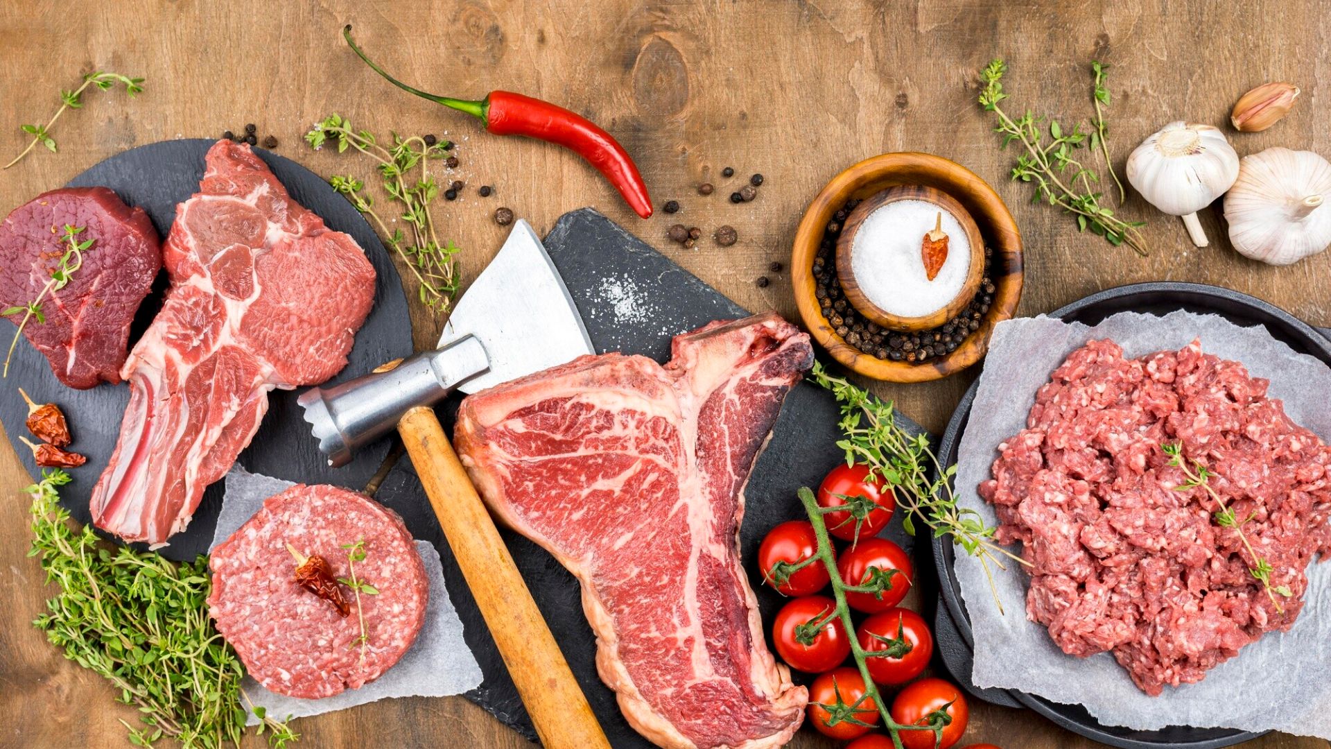 Thực phẩm giàu sắt là câu trả lời cho câu hỏi phụ nữ bị băng huyết nên ăn gì