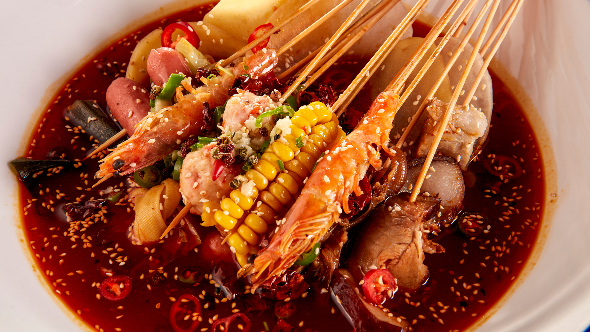 Phụ nữ mang thai nên tránh đồ cay nóng, các món nhiều dầu mỡ