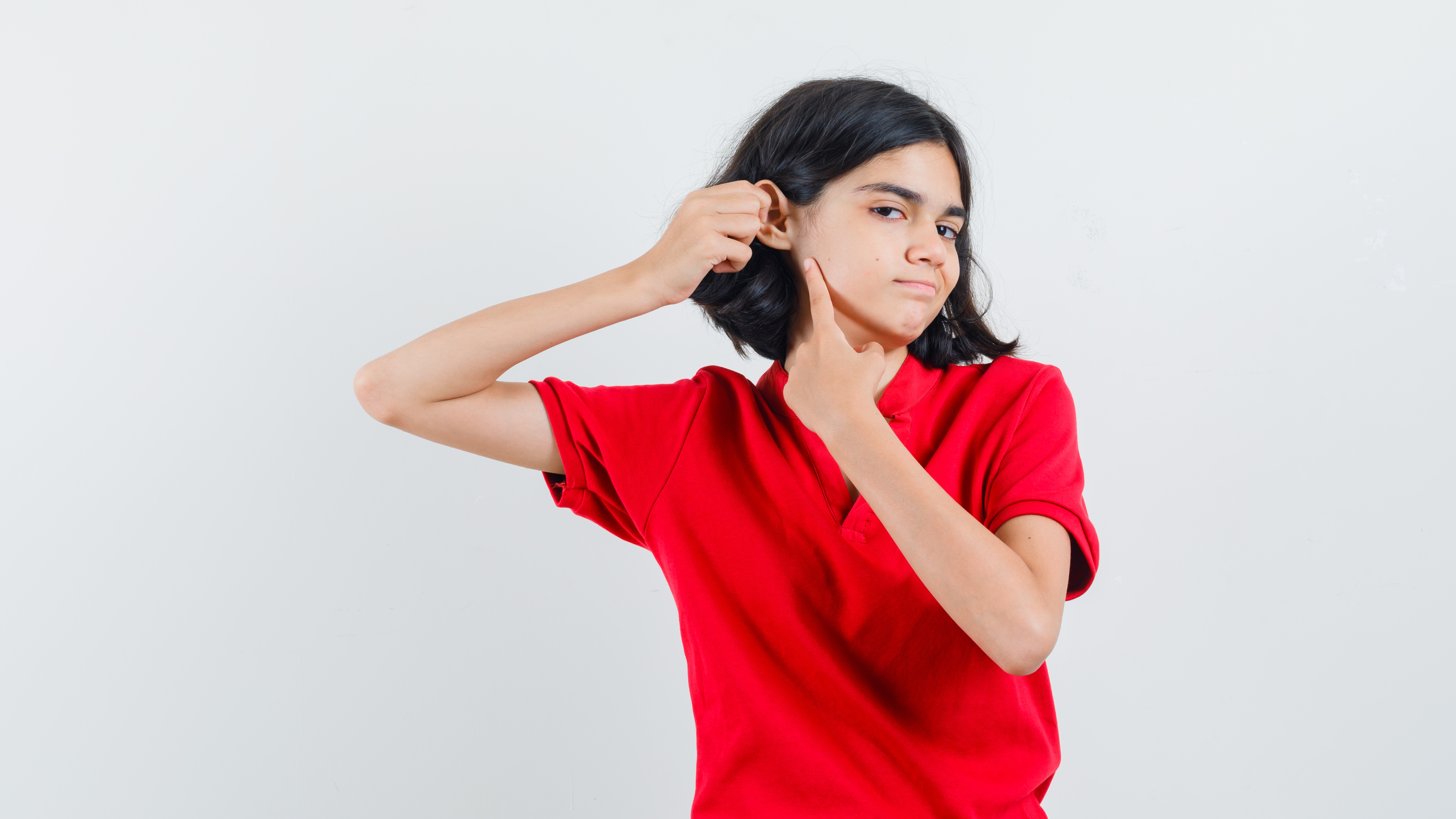 Khi bị thủng màng nhĩ, cần tuyệt đối tránh ngoáy tai bằng tăm bông