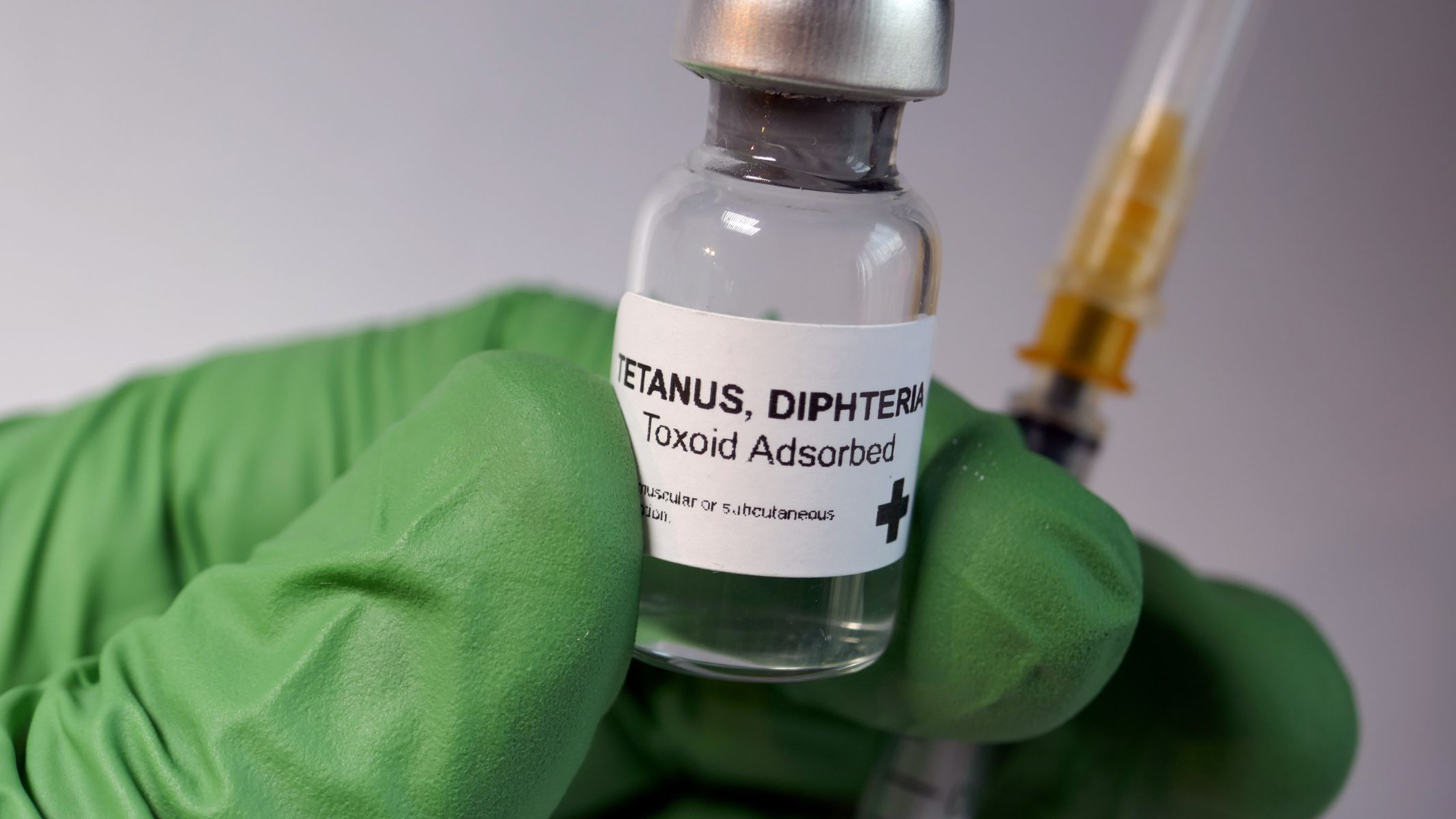 Vắc xin uốn ván được đánh giá là an toàn cho hầu hết các đối tượng nếu thực hiện tiêm đúng chỉ định