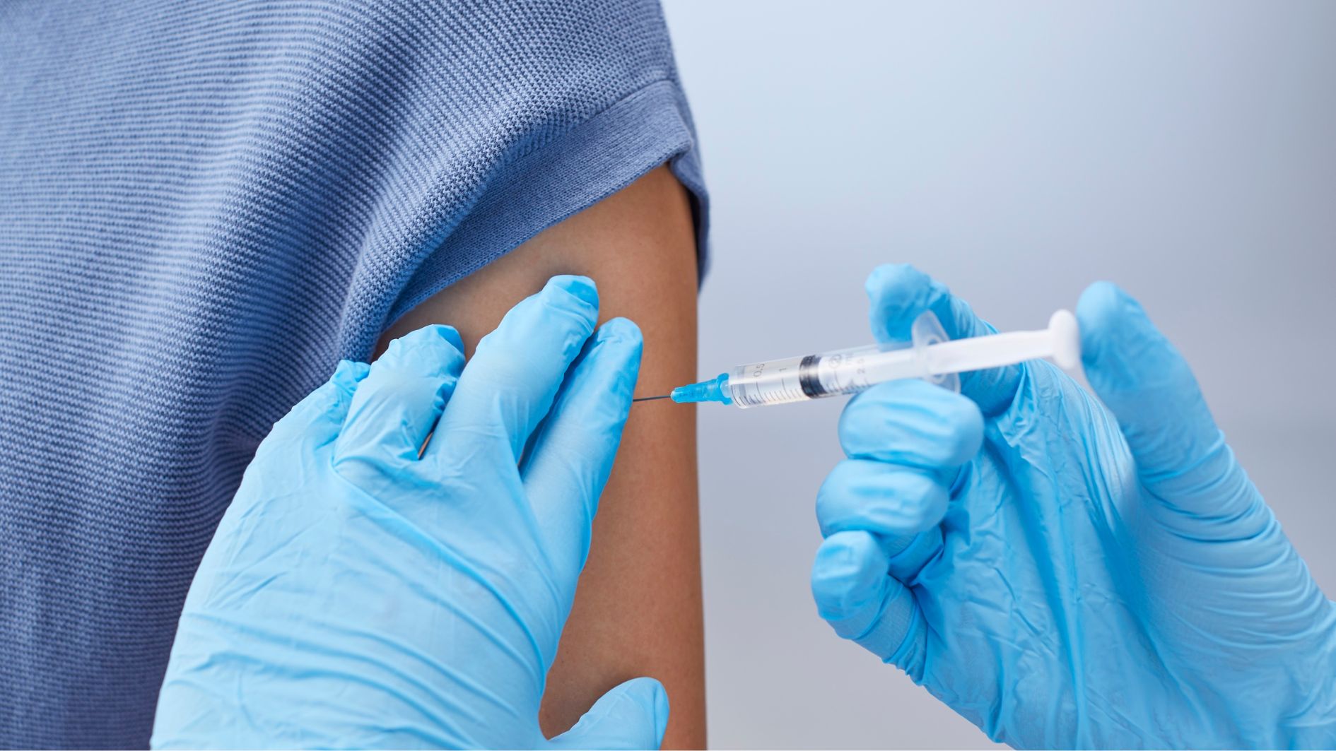 Tiêm vắc xin não mô cầu sớm giúp bảo vệ chủ động