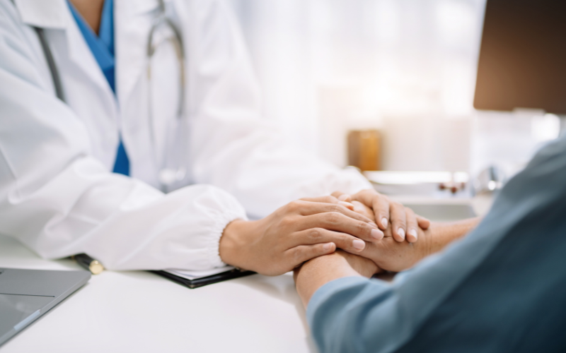 tiem-phong-cum-chua-duoc-1-thang-thi-co-thai-co-sao-khong02