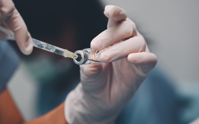 tiem-phong-cum-chua-duoc-1-thang-thi-co-thai-co-sao-khong-4