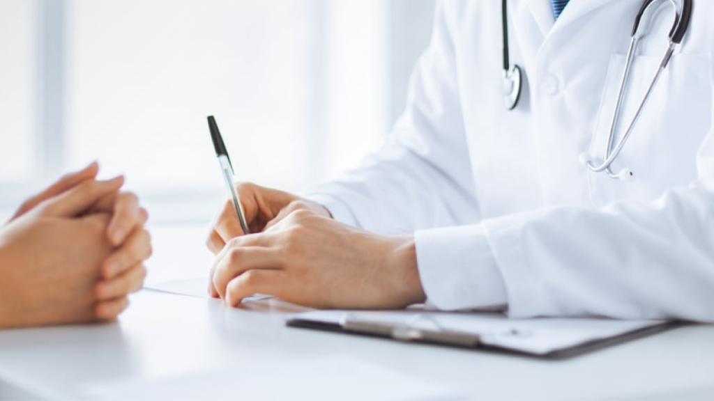 tiem-uon-van-buoi-chieu-duoc-khong-can-luu-y-nhung-gi 2.png