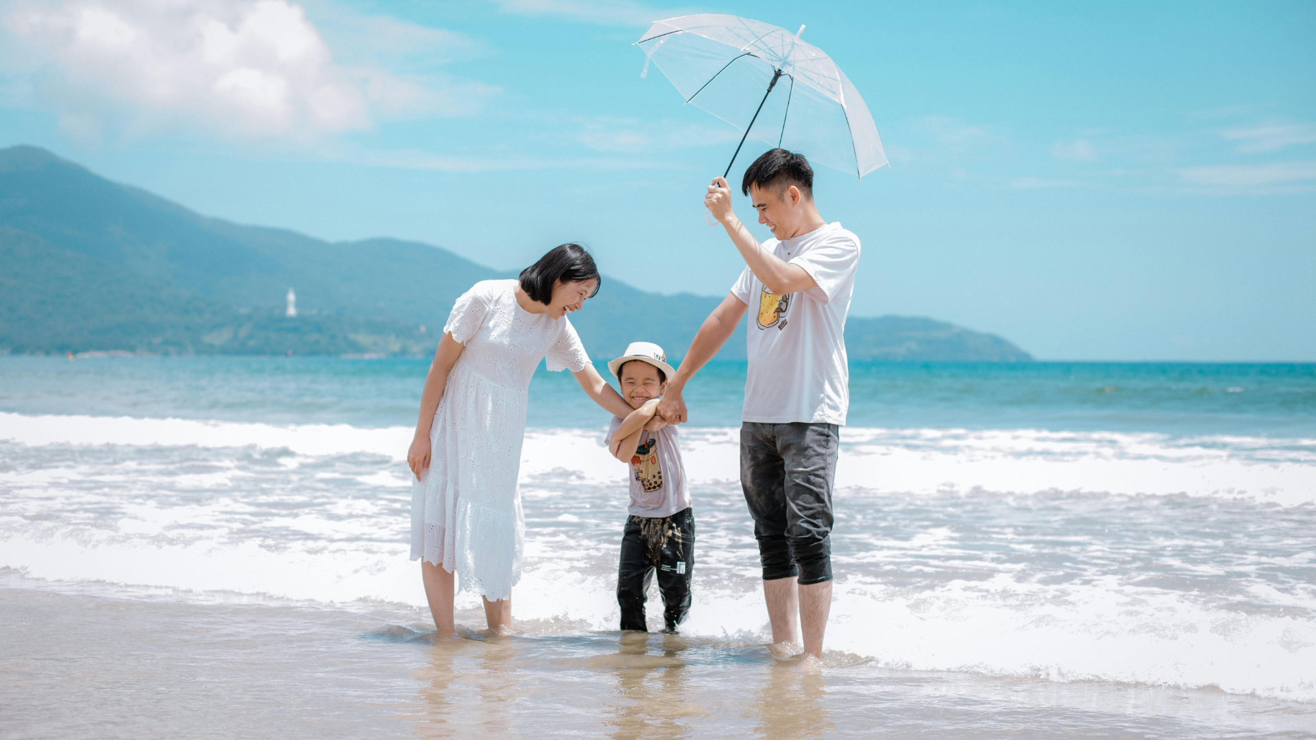 Tìm hiểu trước giá vắc xin có thể giúp gia đình chủ động tài chính