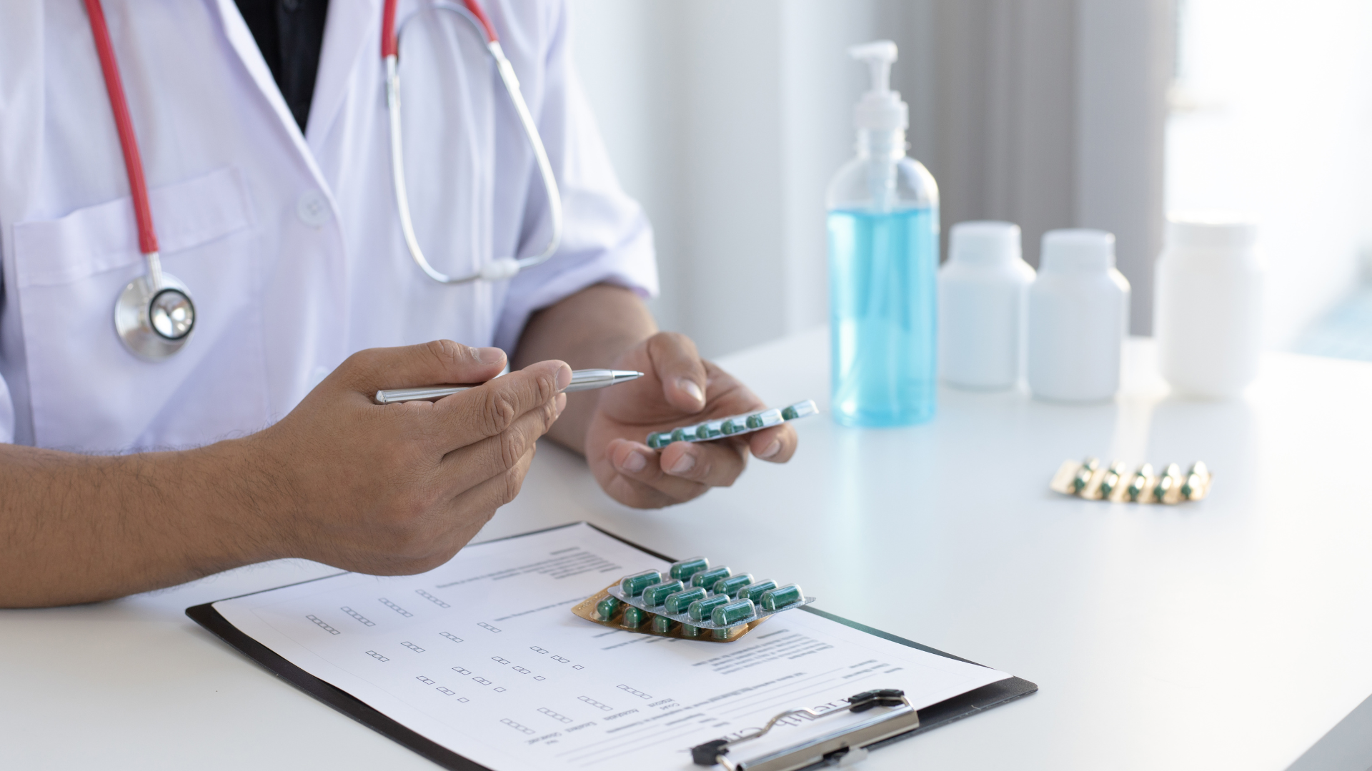 Tiêm đủ mũi theo hướng dẫn của bác sĩ giúp bé đạt hiệu quả bảo vệ tối ưu