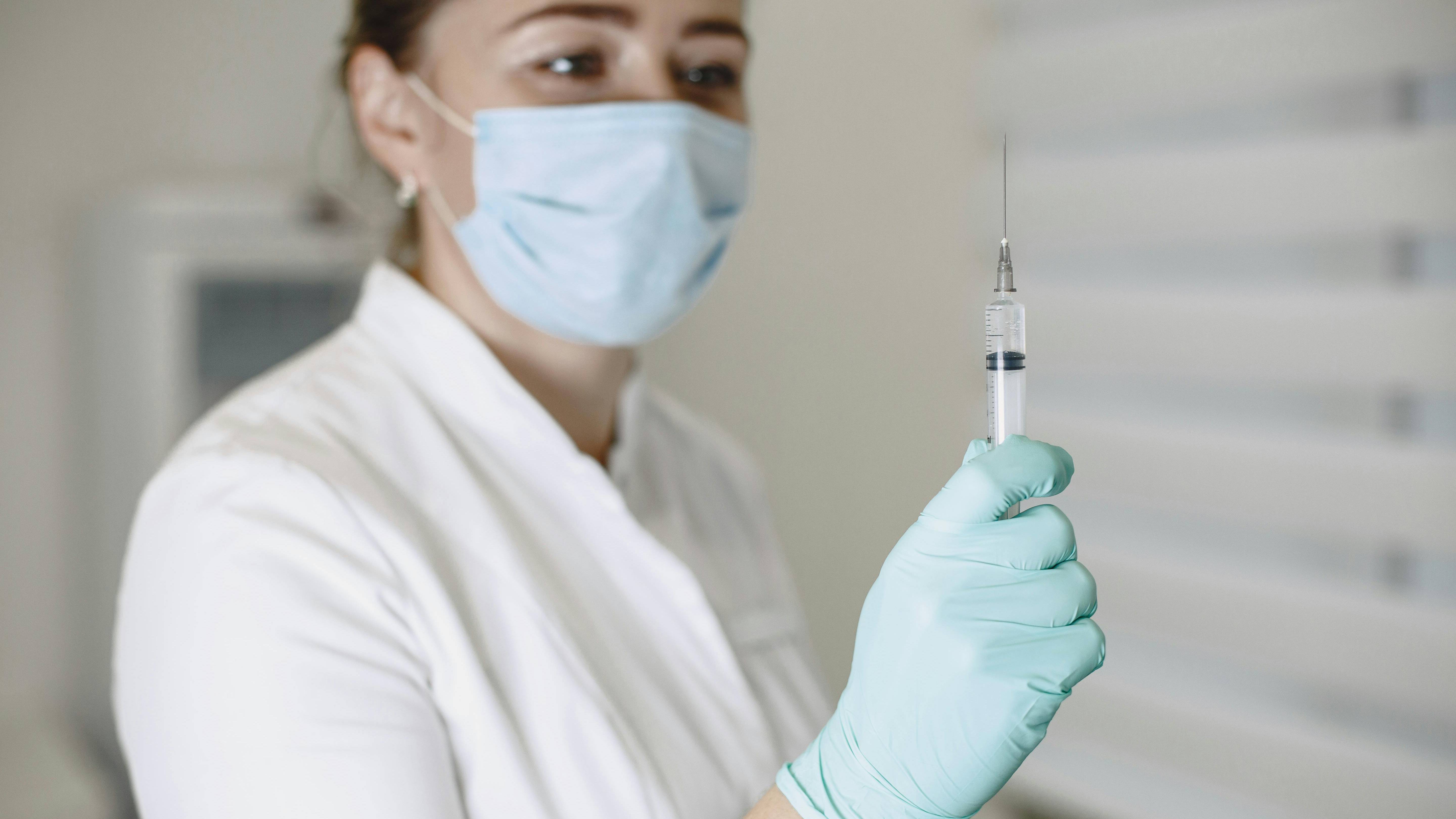 Trung tâm Tiêm chủng Long Châu áp dụng quy trình tiêm chủng đạt chuẩn nhằm đảm bảo an toàn tối đa