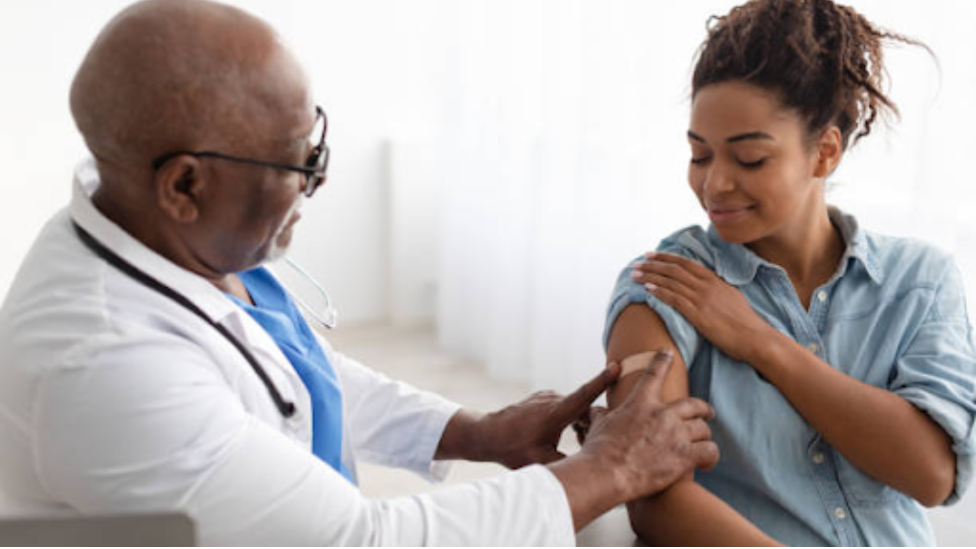 tiem-vac-xin-bach-hau-khi-mang-thai-bao-ve-me-va-be-nhu-the-nao-4