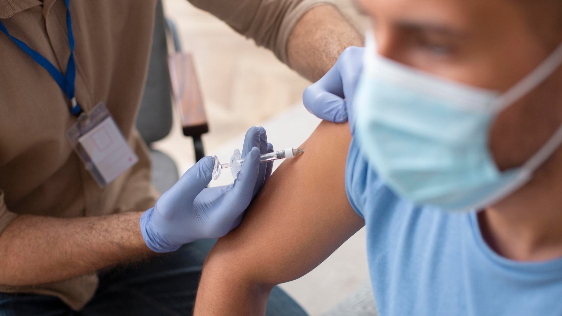 Nam giới cũng cần tiêm vắc xin HPV, vì virus này có thể dẫn đến các bệnh nguy hiểm khó lường