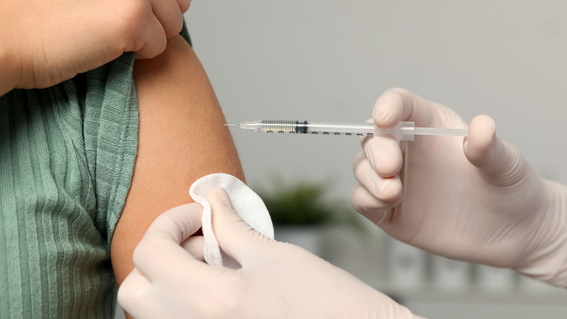 Chọn cơ sở tiêm chủng uy tín là cách đảm bảo an toàn và hiệu quả khi tiêm vắc xin HPV