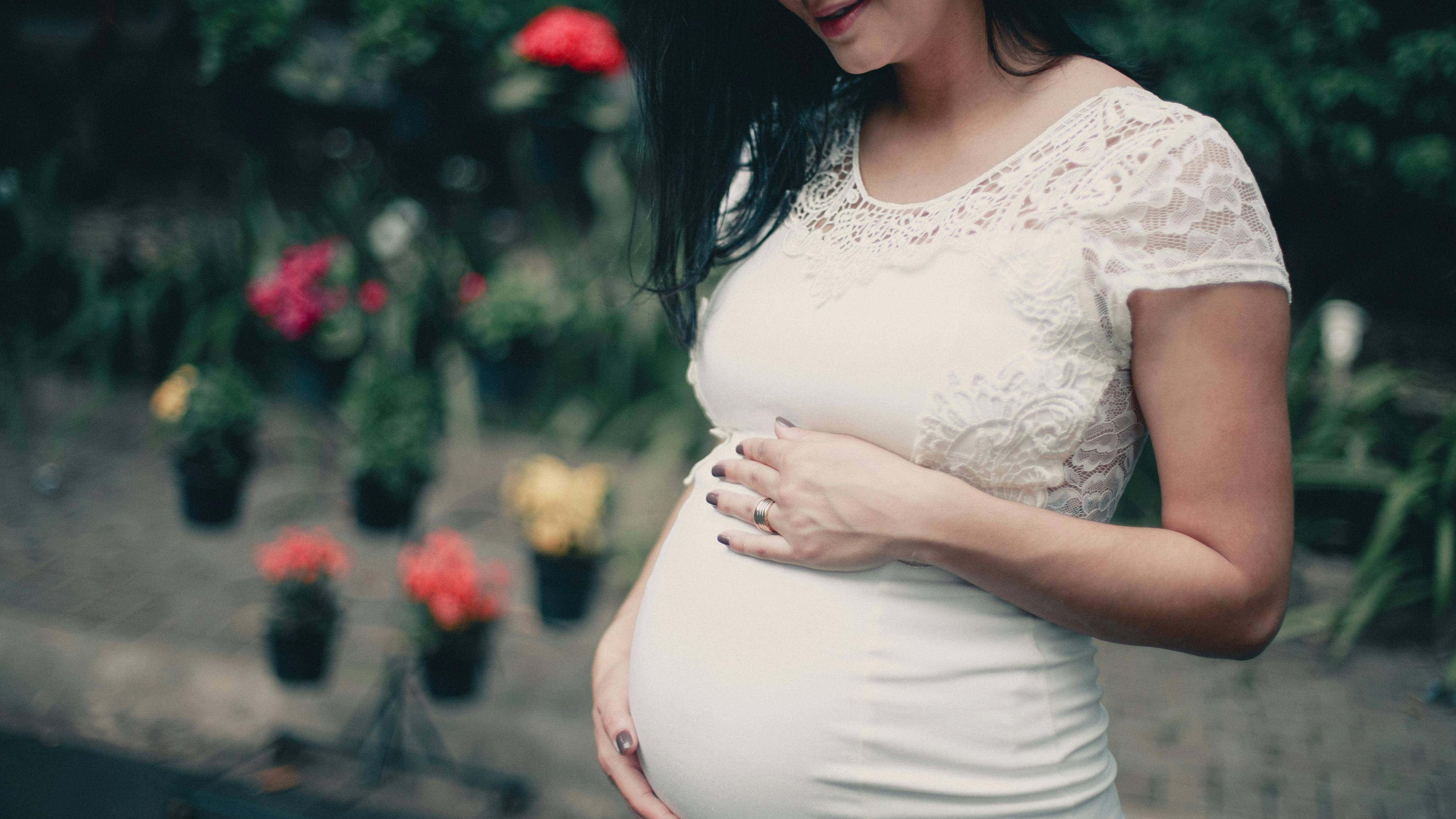 Phụ nữ mang thai không nên tiêm vắc xin HPV để tránh phản ứng bất lợi