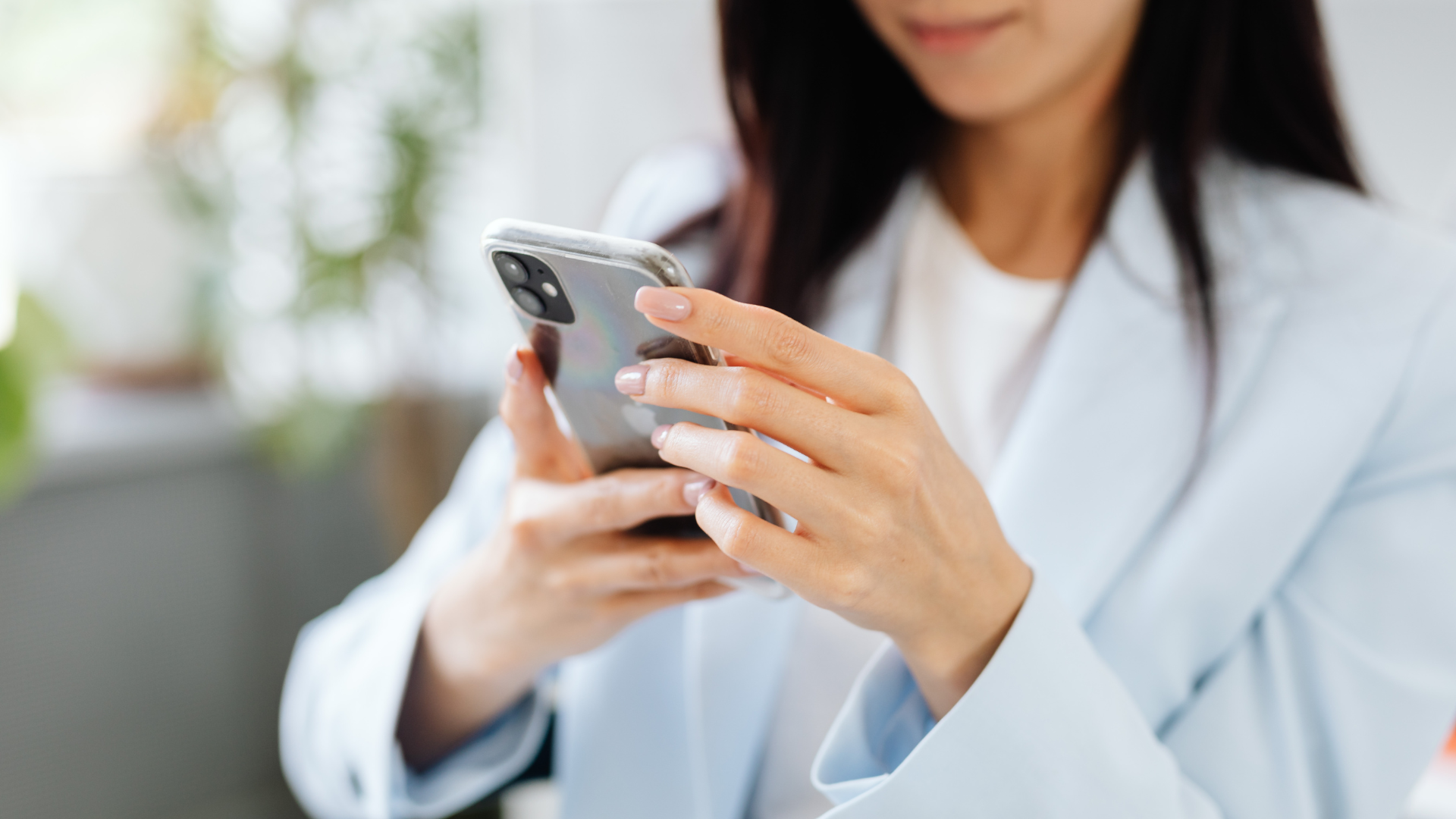 Bạn có thể đặt lịch qua điện thoại một cách nhanh chóng