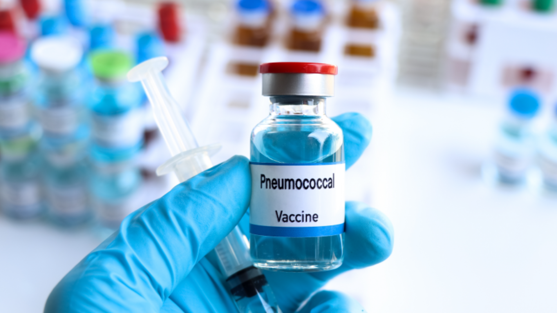 Vắc xin phế cầu 20 mang lại lá chắn vững vàng cho người lớn, đặc biệt là người cao tuổi