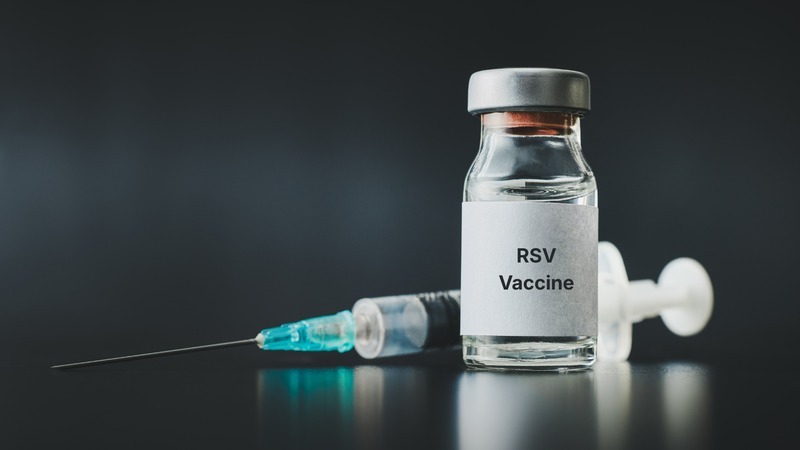 Giá tiêm vắc xin RSV tại Long Châu hiện nay là 5.350.000 VNĐ/liều