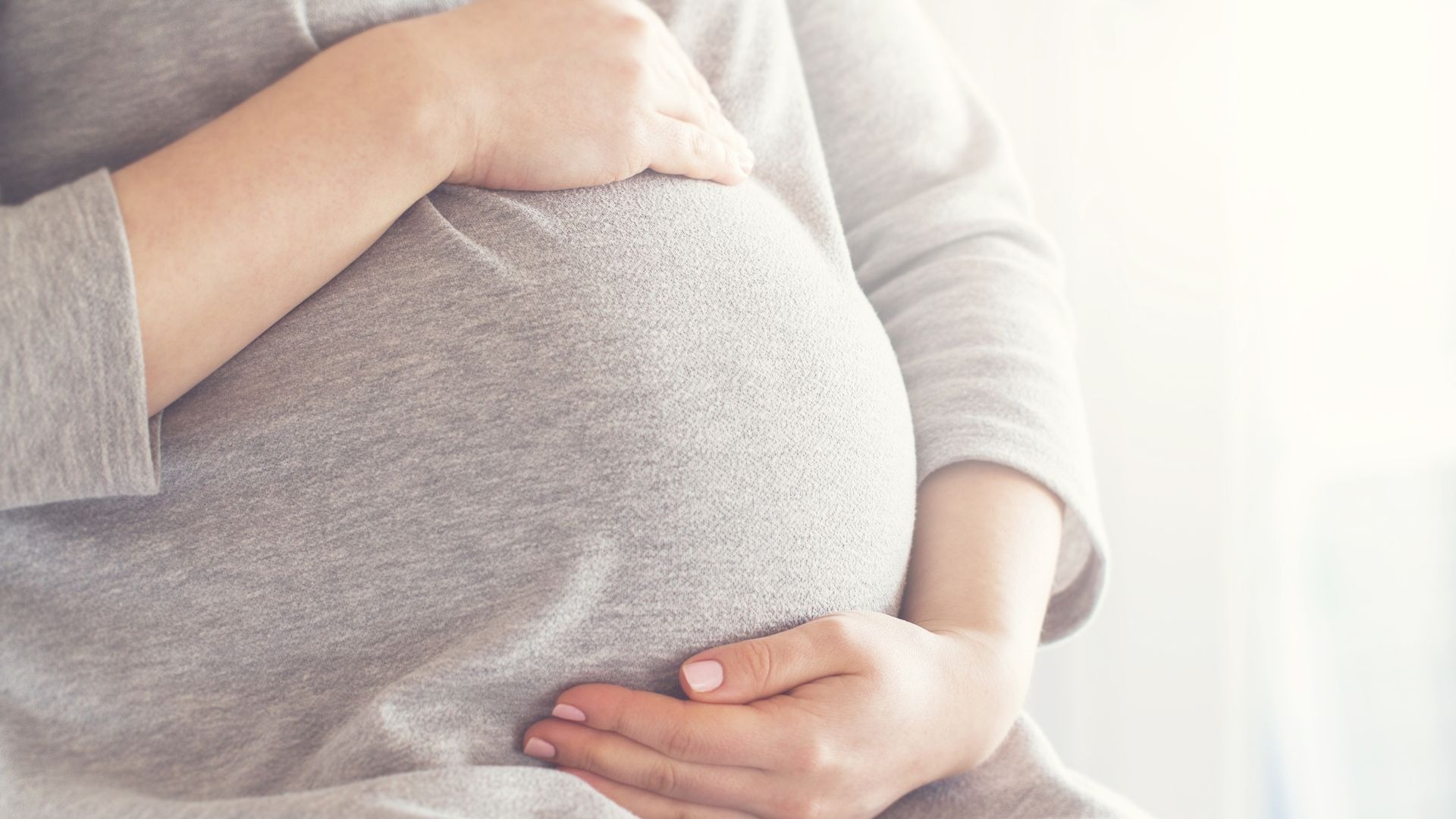 Phụ nữ mang thai nên tiêm vắc xin RSV từ tuần 24 - 36