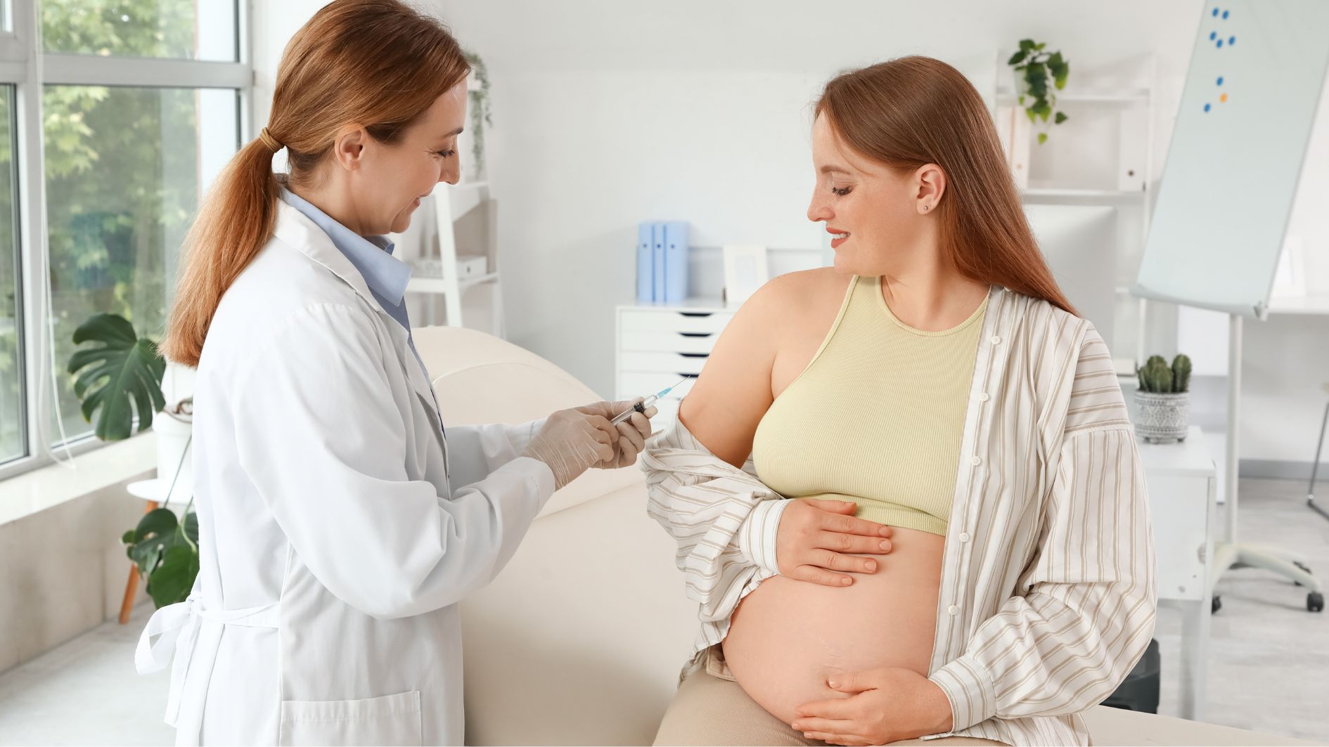 Vắc xin RSV được đánh giá an toàn trên cả phụ nữ mang thai