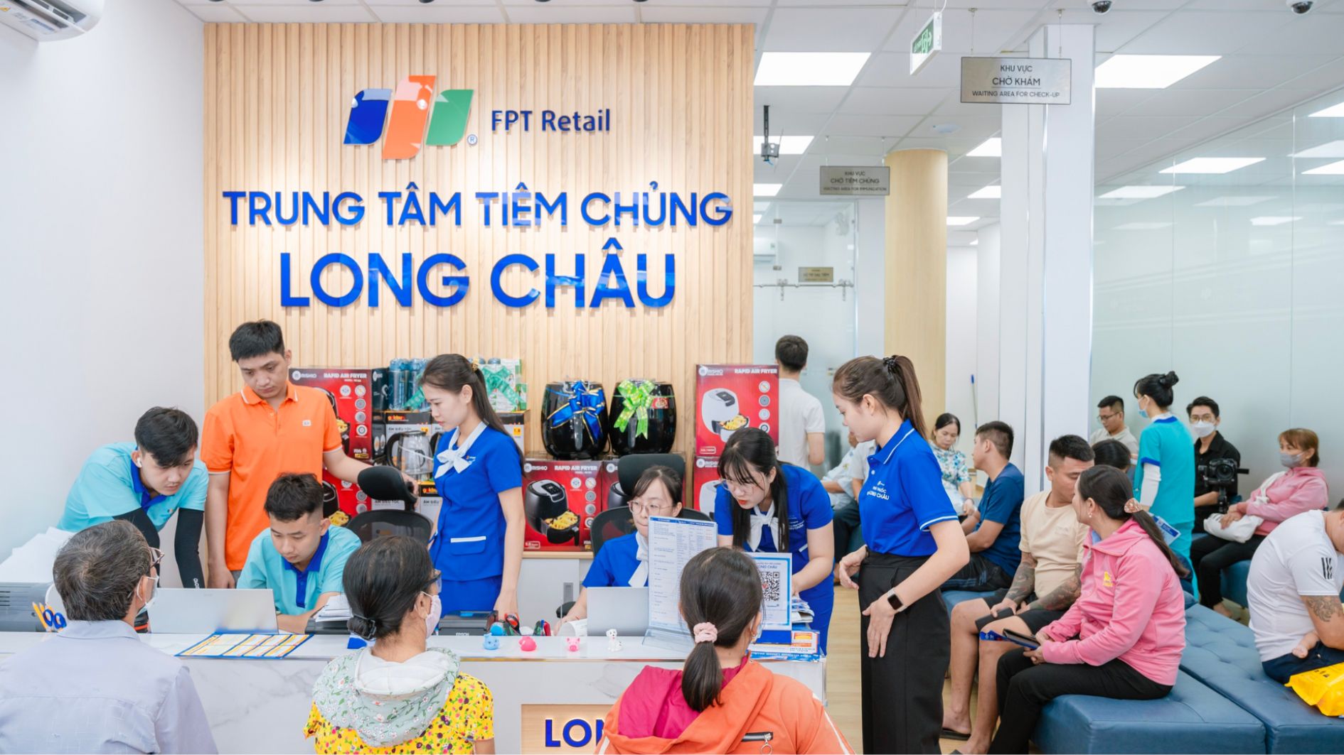 Tiêm vắc xin RSV ở đâu tại Quận Hoàng Mai? Trung tâm Tiêm chủng Long Châu là địa điểm tin cậy