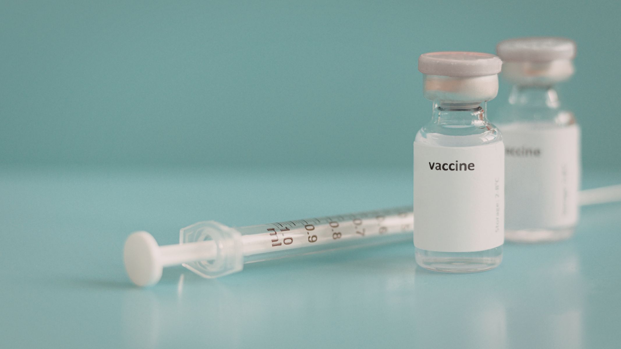 Vắc xin RSV được thiết kế nhằm kích hoạt hệ miễn dịch tạo đáp ứng bảo vệ đặc hiệu chống lại virus hợp bào hô hấp