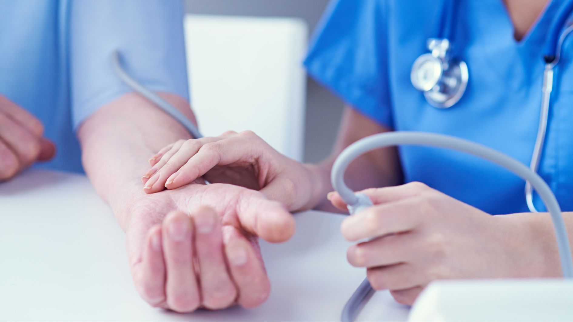 Khám sàng lọc trước tiêm giúp đánh giá sức khỏe và bảo đảm an toàn khi tiêm chủng