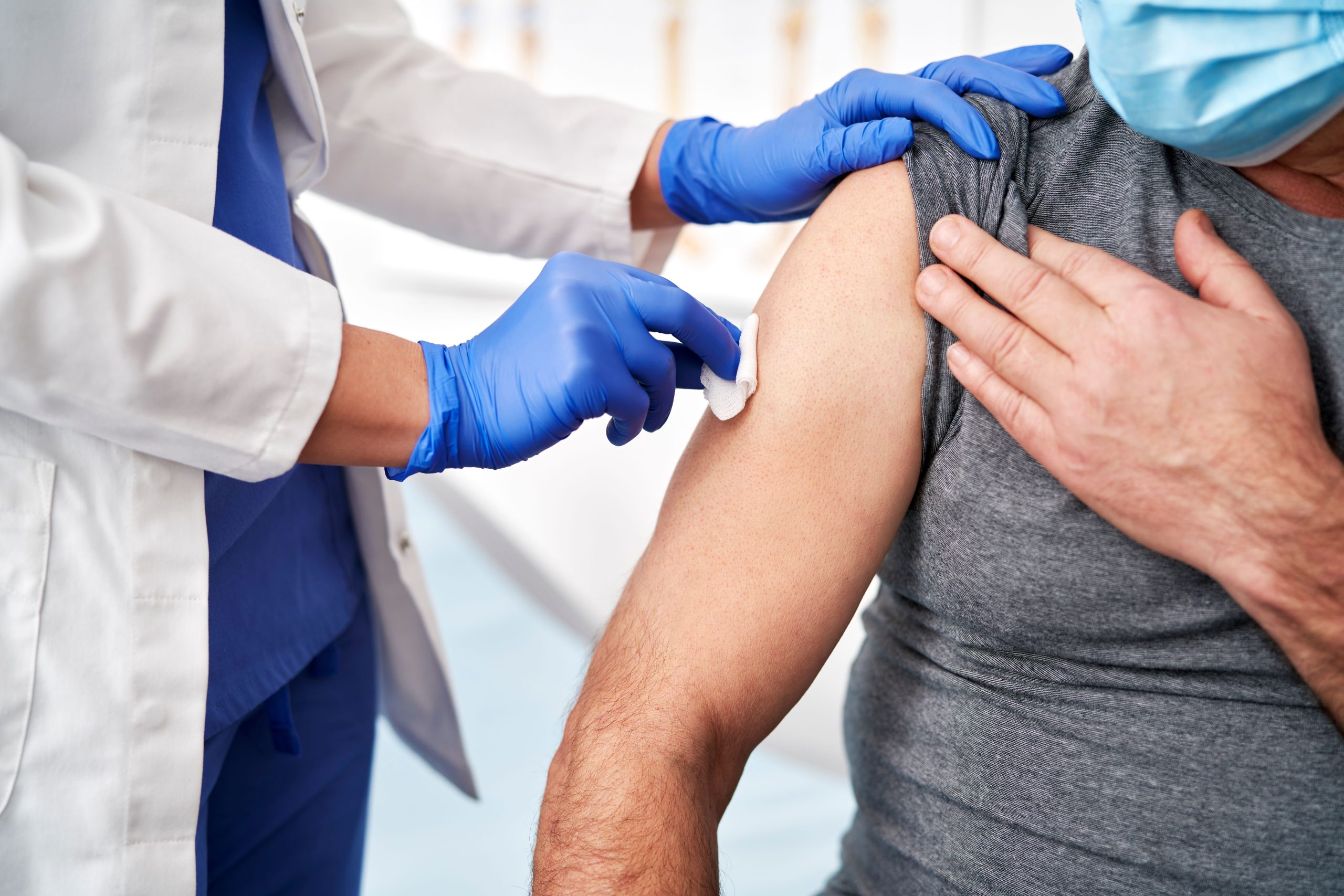 tiem-viem-gan-b-mui-2-da-du-de-bao-ve-suc-khoe-hay-chua 2.jpg