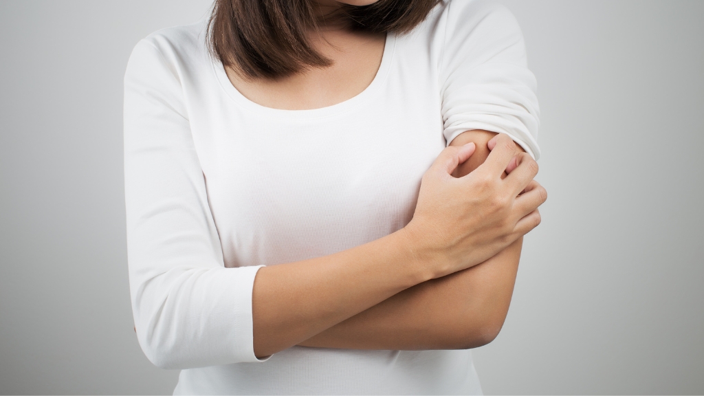 Đi tìm câu trả lời cho câu hỏi tiền mãn kinh có bị ngứa không