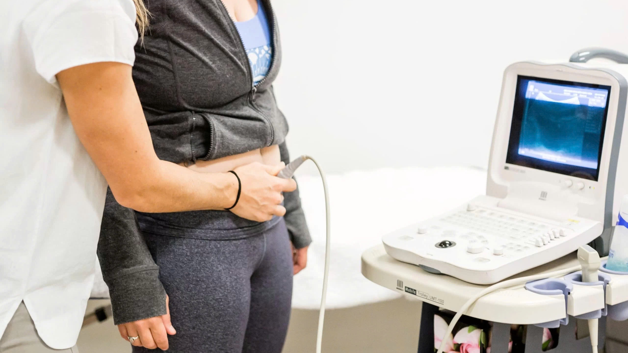 Siêu âm bàng quang&nbsp;để đánh giá khả năng làm rỗng bàng quang sau khi đi tiểu