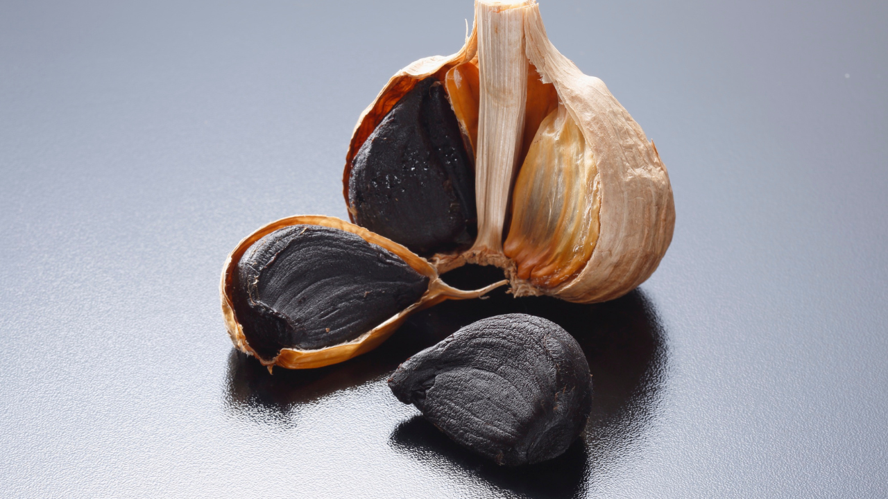 Tỏi đen giúp giảm đau, chống viêm khớp