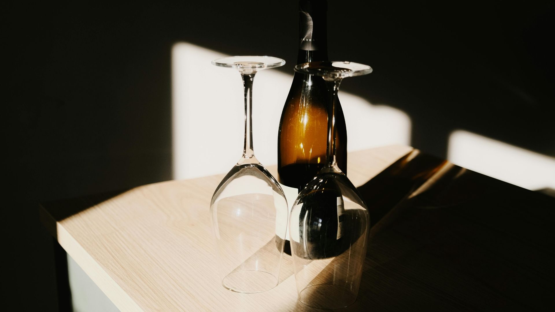 Nguyên nhân gây tổn thương gan có thể do lạm dụng rượu