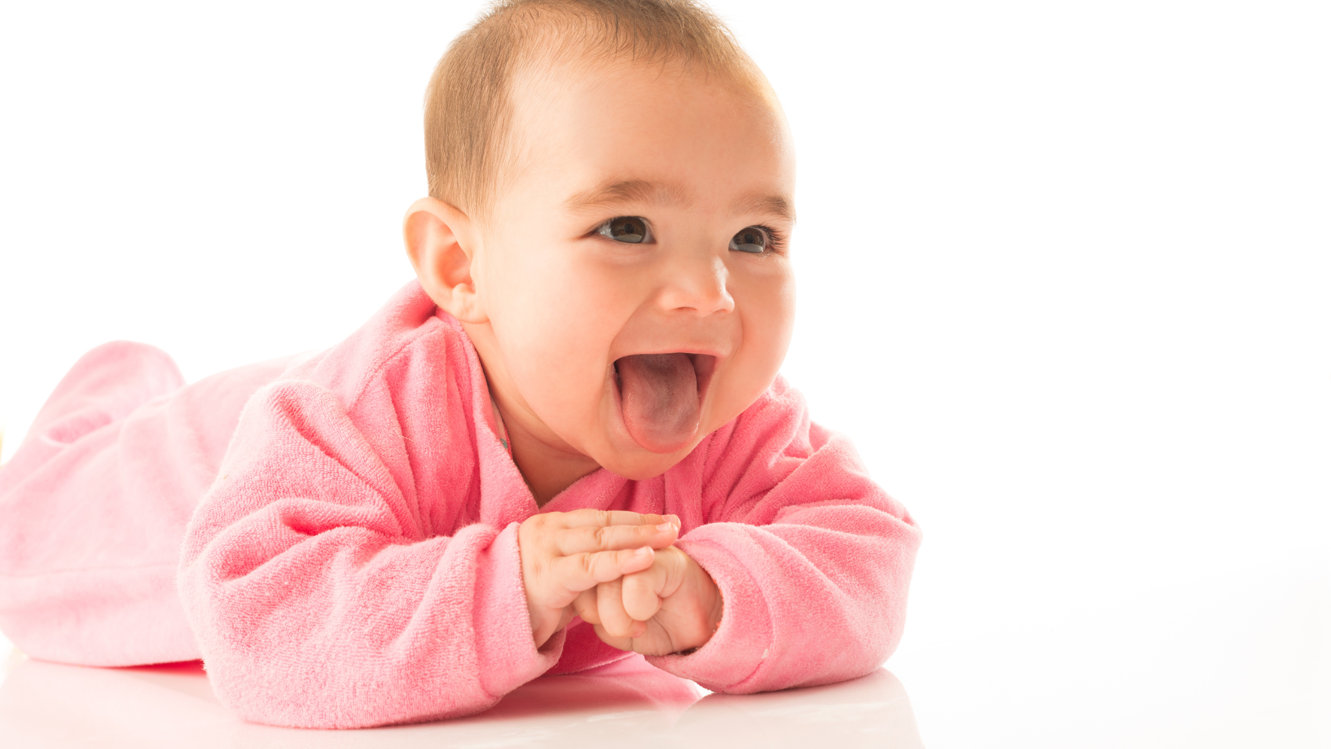 Giai đoạn 6 - 9 tháng tuổi, trẻ tăng cân chậm lại nhưng chiều cao vẫn phát triển đều