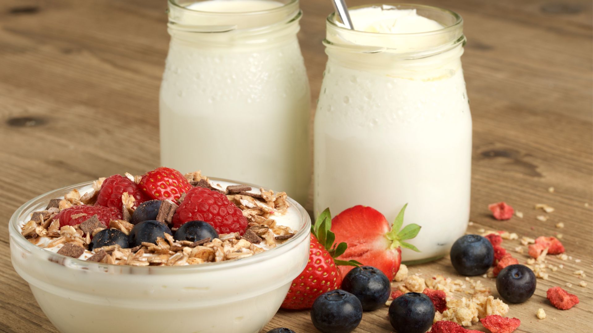 Bổ sung lợi khuẩn là một phần quan trọng trong cách trị hôi miệng từ bên trong